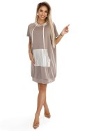 591-1 Sukienka kangurka z kapturem i metalicznymi detalami - Mocha Mousse | Numoco Basic